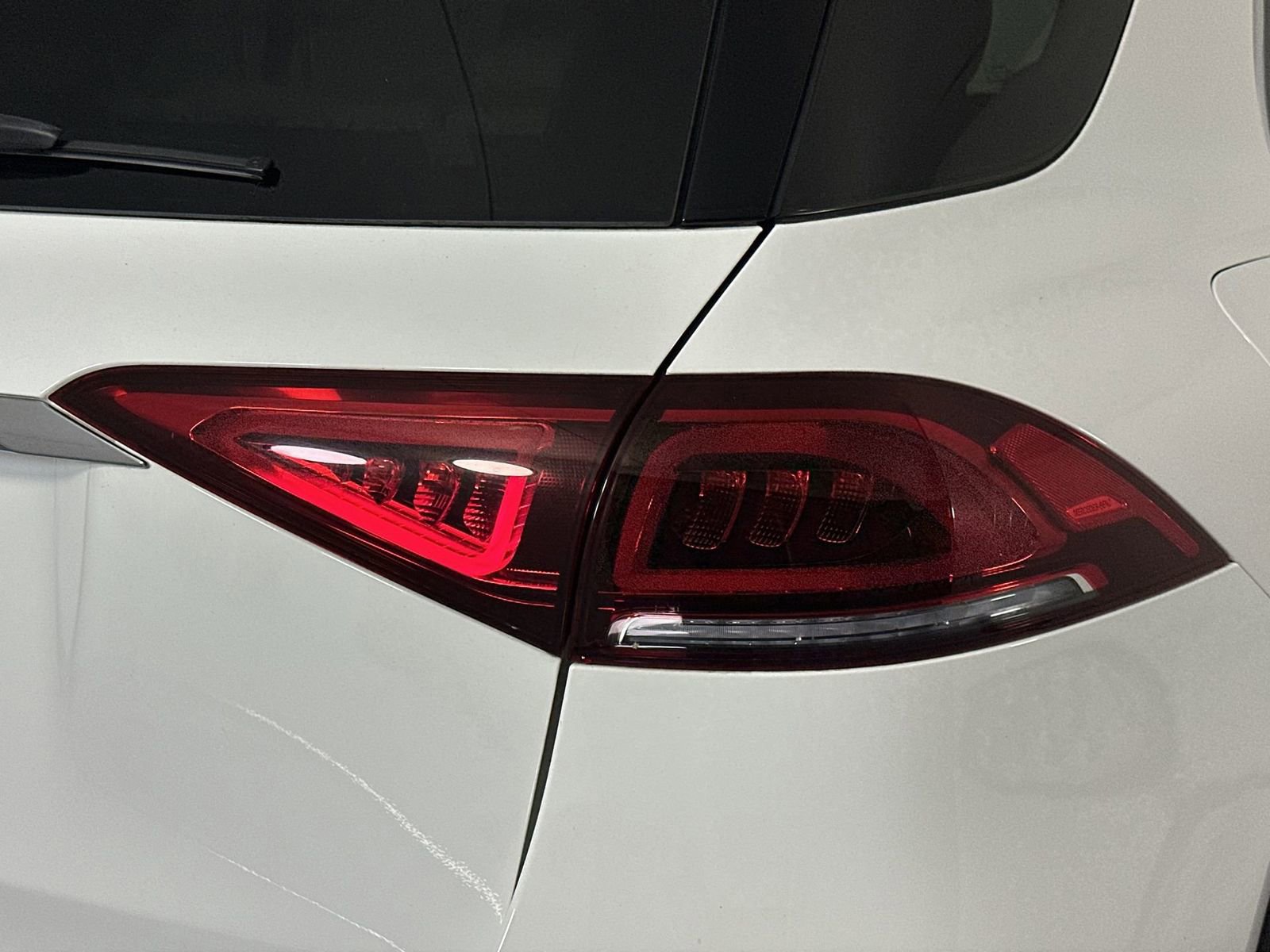 Used 2020 Mercedes-Benz GLE 350 w/ Premium Package image 26