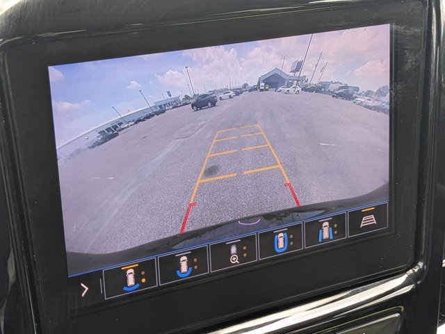 Used 2021 Chevrolet Traverse LT w/ LT Premium Package FWD image 12