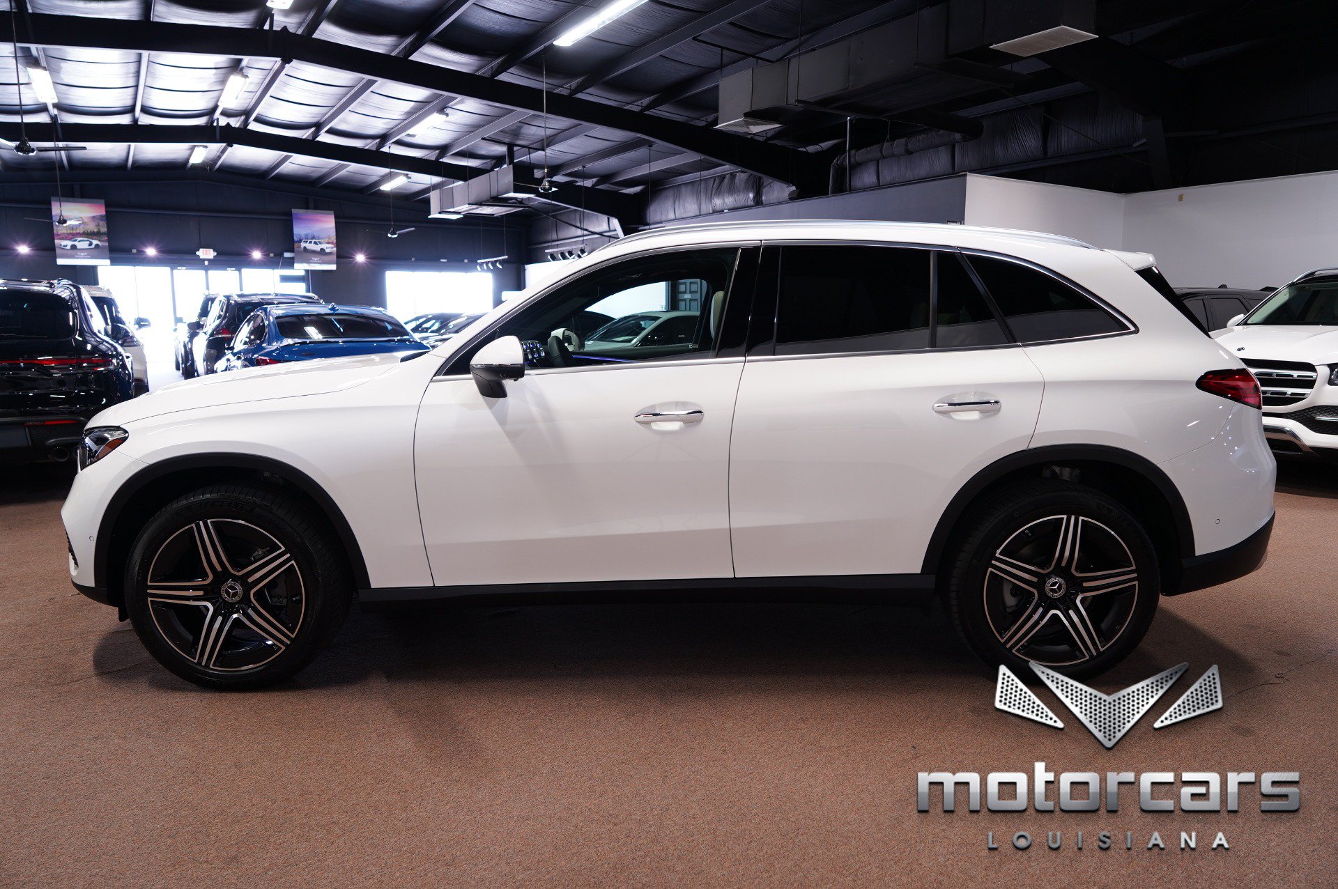 Used 2026 Mercedes-Benz GLC 300 image 4