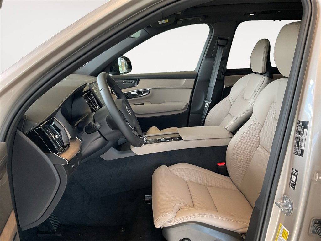 New 2026 Volvo XC90 B6 Ultra w/ Protection Package Premier image 9