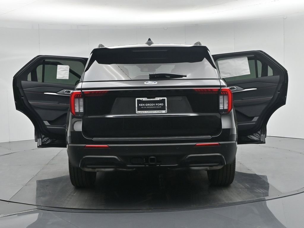 New 2026 Ford Explorer ST-Line w/ ST-Line Street Pack image 33