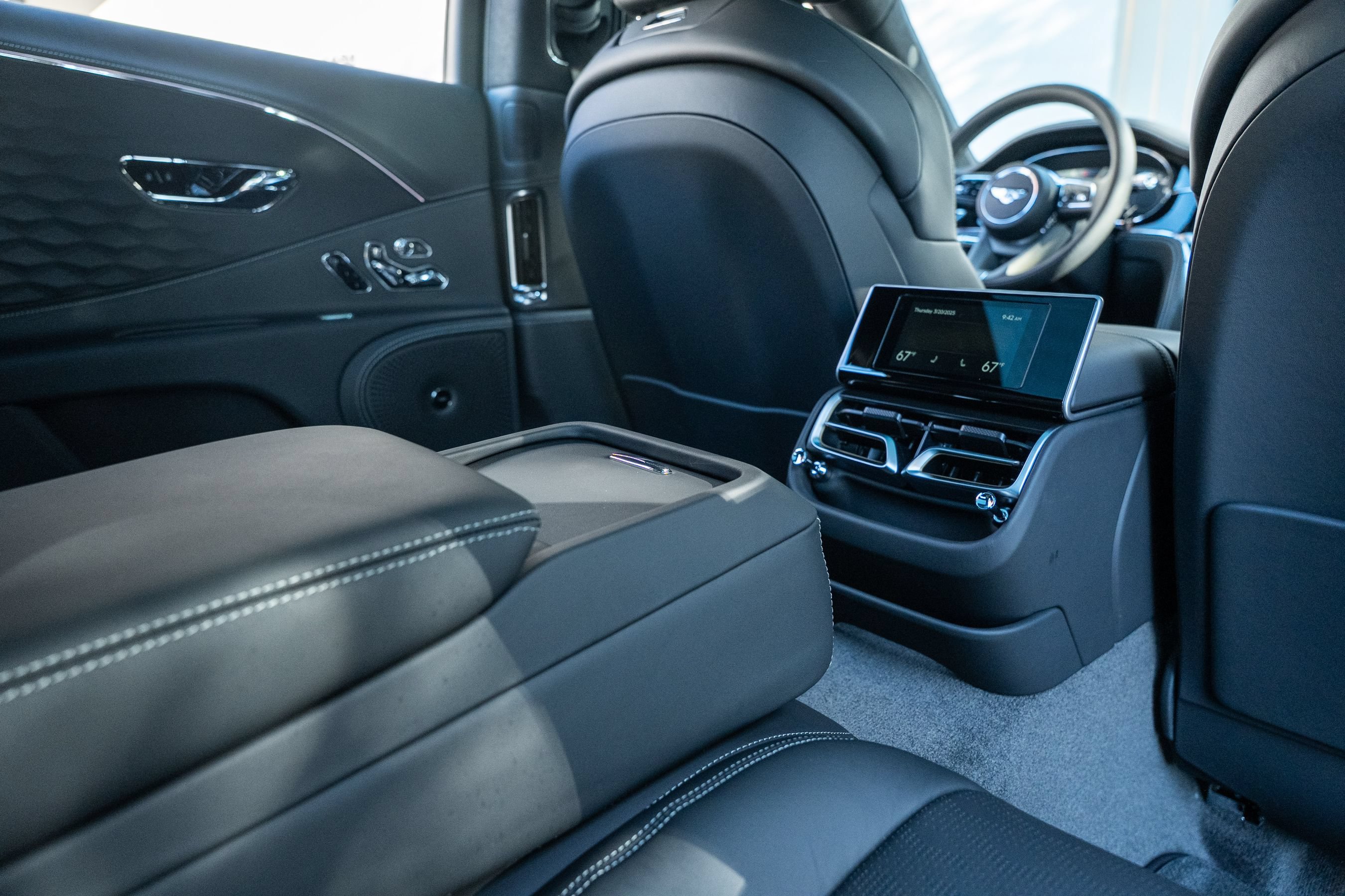 Certified 2025 Bentley Flying Spur Plug-In Hybrid AWD/4WD image 60