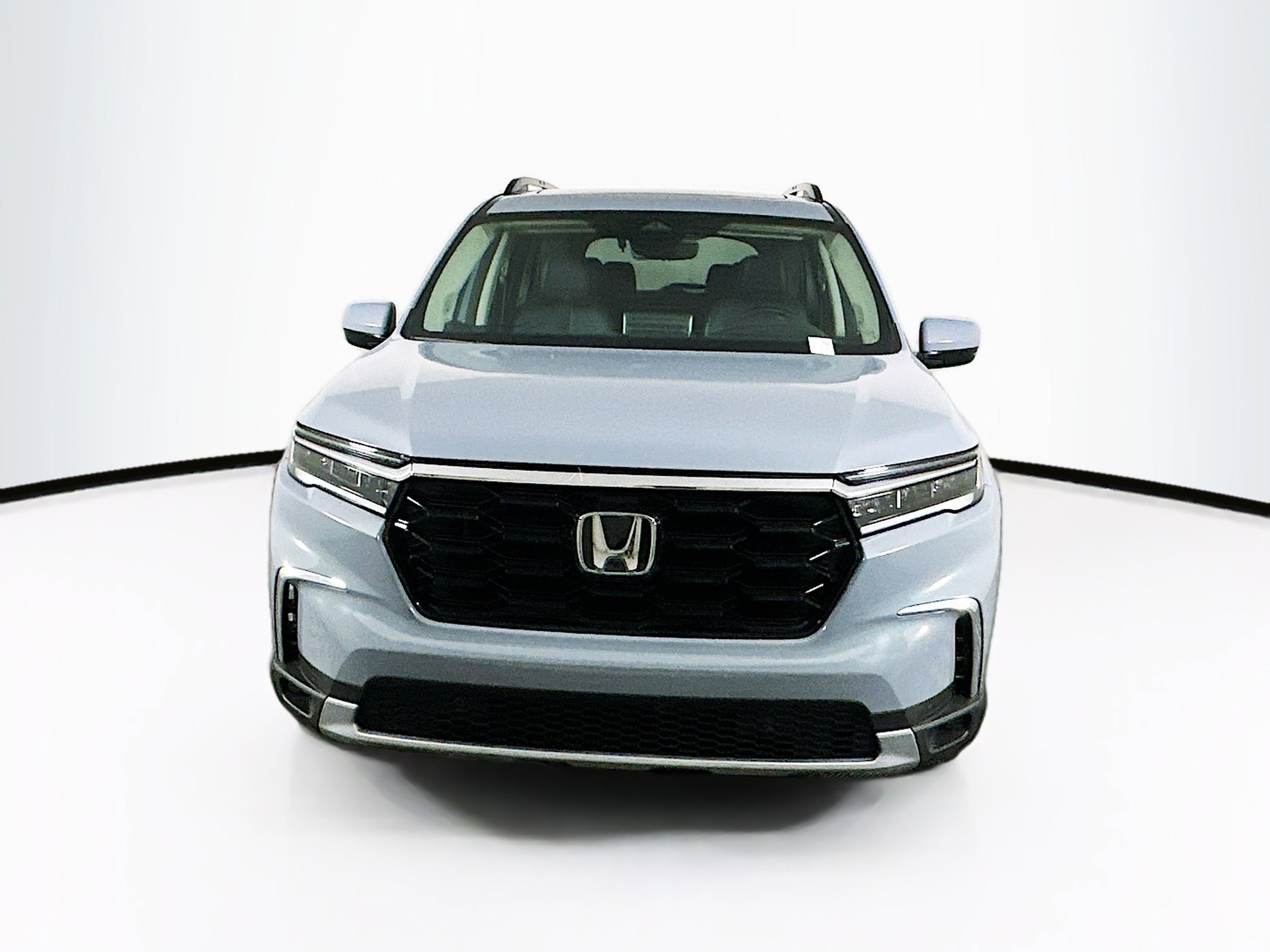 Used 2023 Honda Pilot Touring image 2