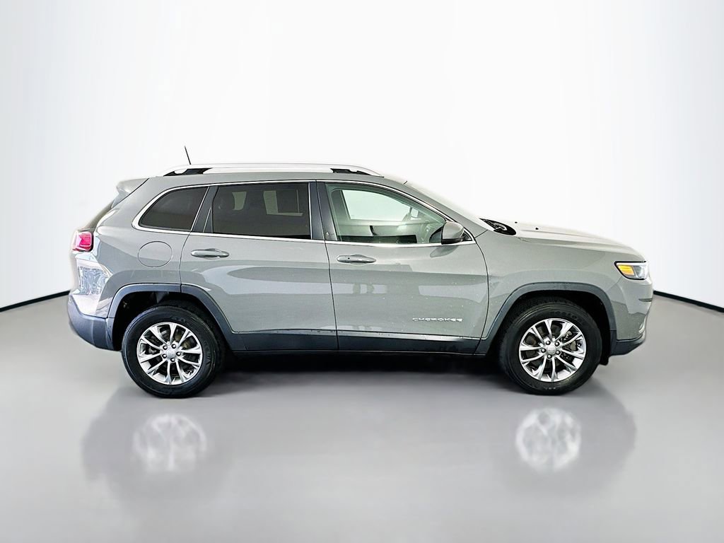 Used 2019 Jeep Cherokee Latitude Plus w/ Cold Weather Group image 8