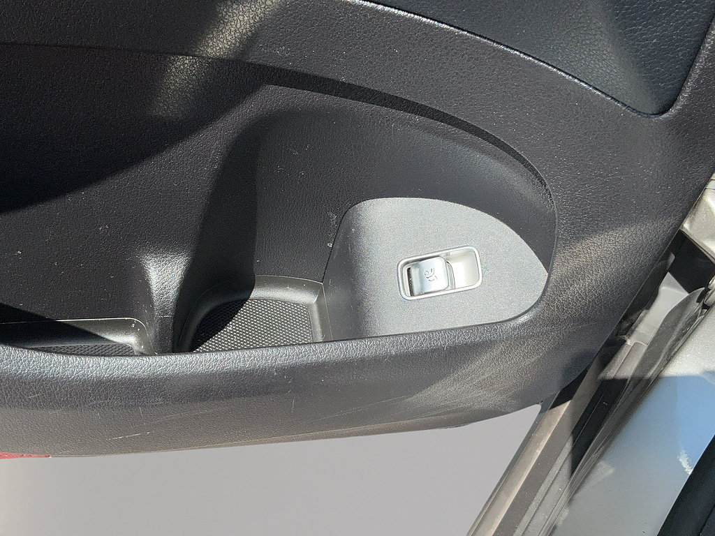 Used 2020 Mercedes-Benz GLE 350 4MATIC image 28