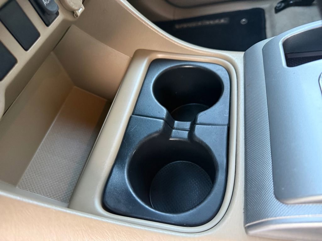 Used 2011 Toyota Tacoma 4x4 Double Cab w/ SR5 Pkg #2 image 9