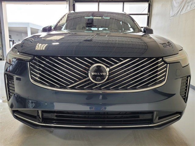 New 2026 Volvo XC90 B6 Plus w/ Protection Package Premier image 15