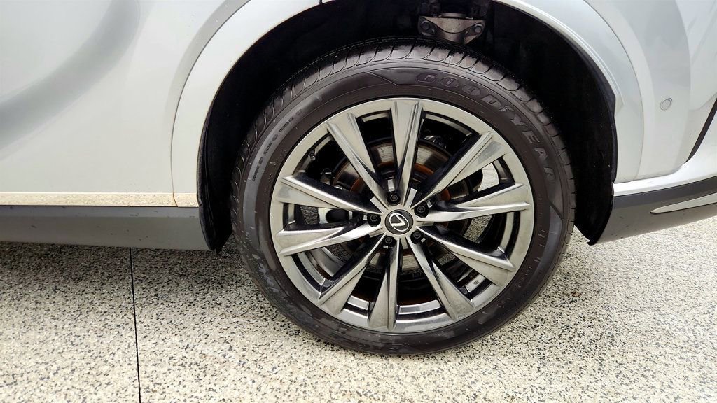 Used 2024 Lexus RX 350 F Sport w/ Convenience Package image 9