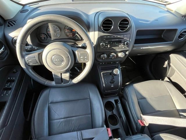 Used 2015 Jeep Patriot High Altitude image 11