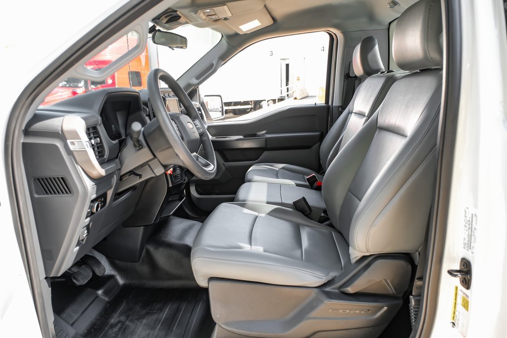 Used 2024 Ford F150 XL image 3