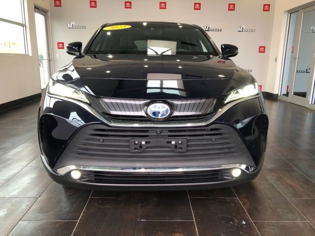 Used 2023 Toyota Venza Limited image 2