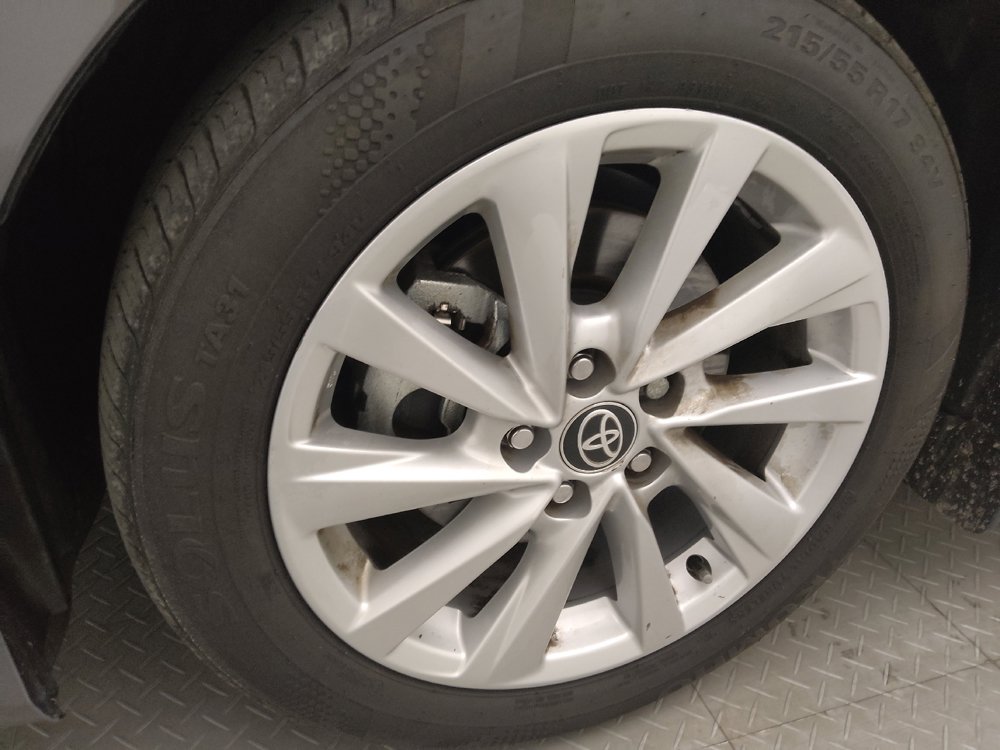 Used 2023 Toyota Camry LE AWD/4WD image 31