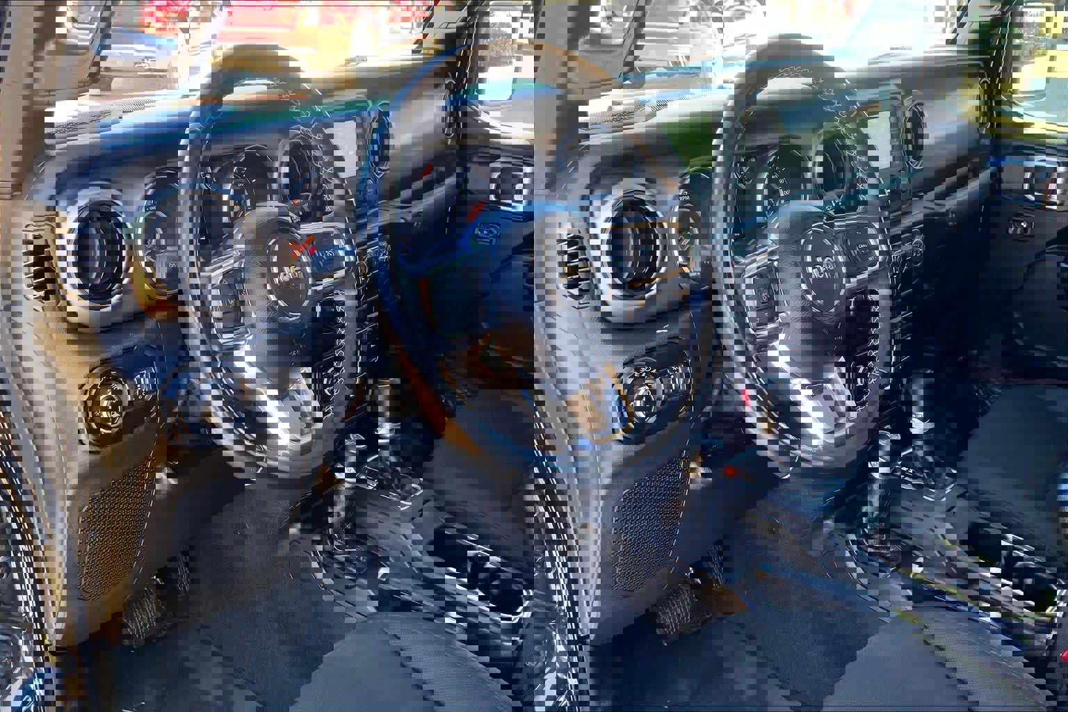 Used 2020 Jeep Gladiator Sport w/ Quick Order Package 24S image 16