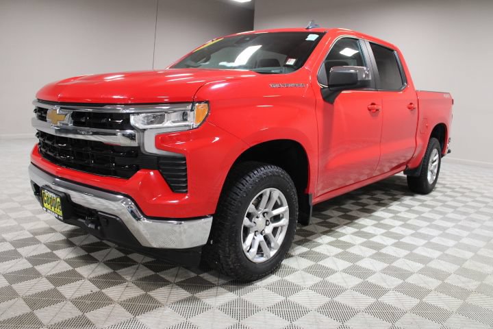 Used 2022 Chevrolet Silverado 1500 LT AWD/4WD image 6