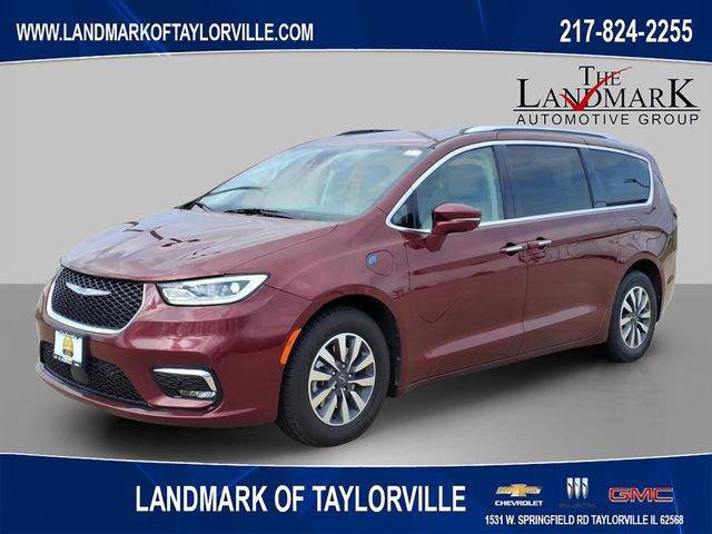 Used 2021 Chrysler Pacifica Touring-L image 1