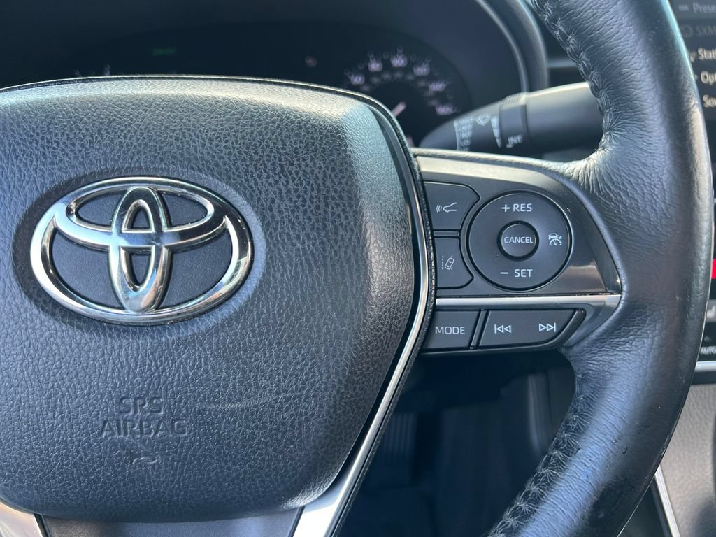 Certified 2019 Toyota Avalon XLE FWD image 20