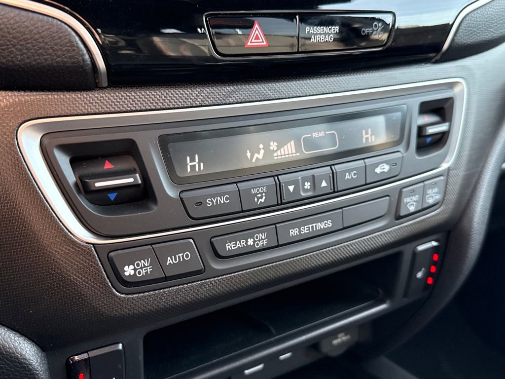 Used 2025 Honda Passport TrailSport image 23
