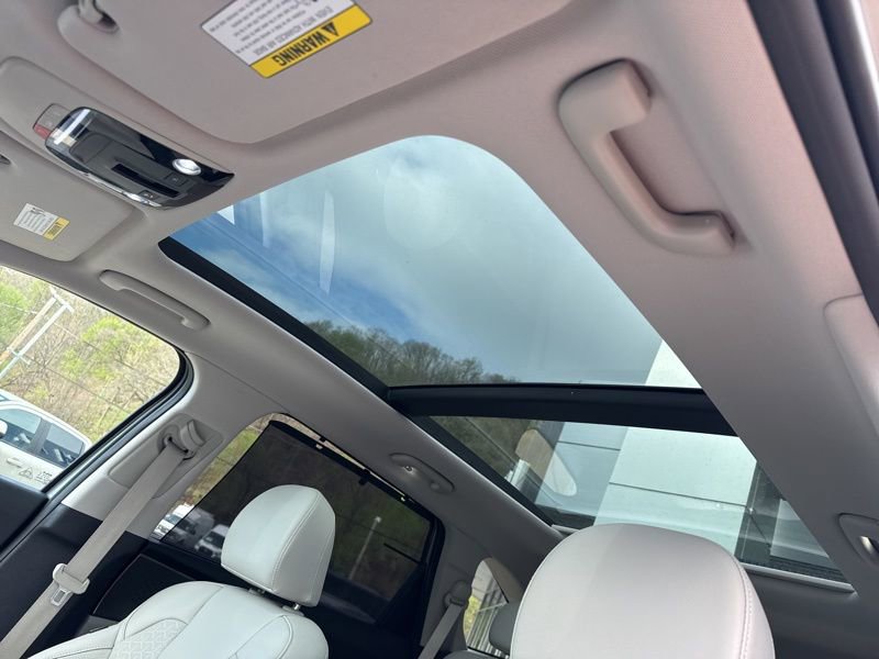 Used 2023 Kia Sorento SX Prestige w/ Panoramic Sunroof Package image 16