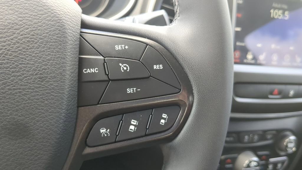 Used 2022 Jeep Cherokee Trailhawk w/ Technology Group B AWD/4WD image 22