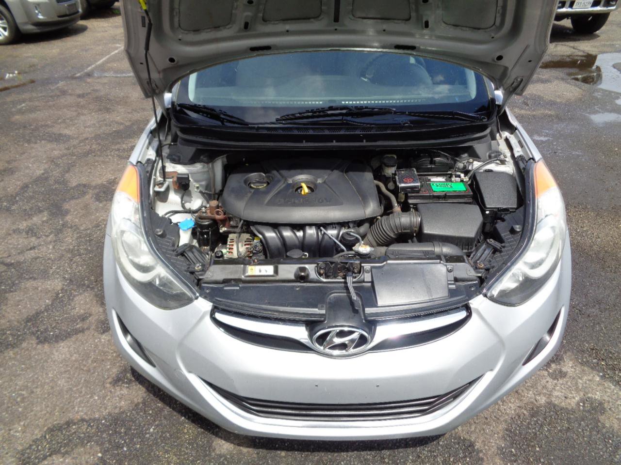 Used 2013 Hyundai Elantra GLS FWD image 23