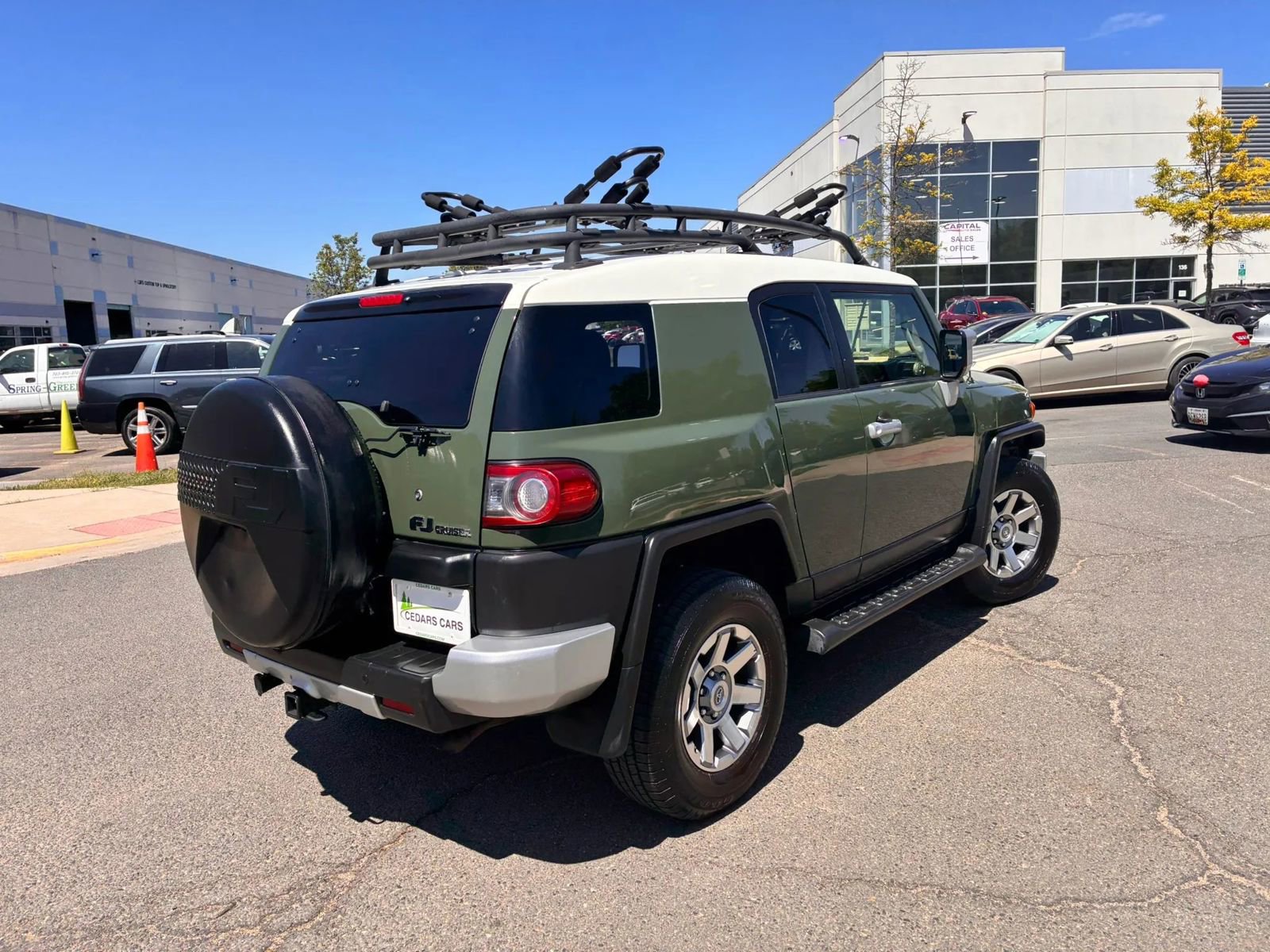 Used 2014 Toyota FJ Cruiser 4WD w/ Upgrade Package image 15