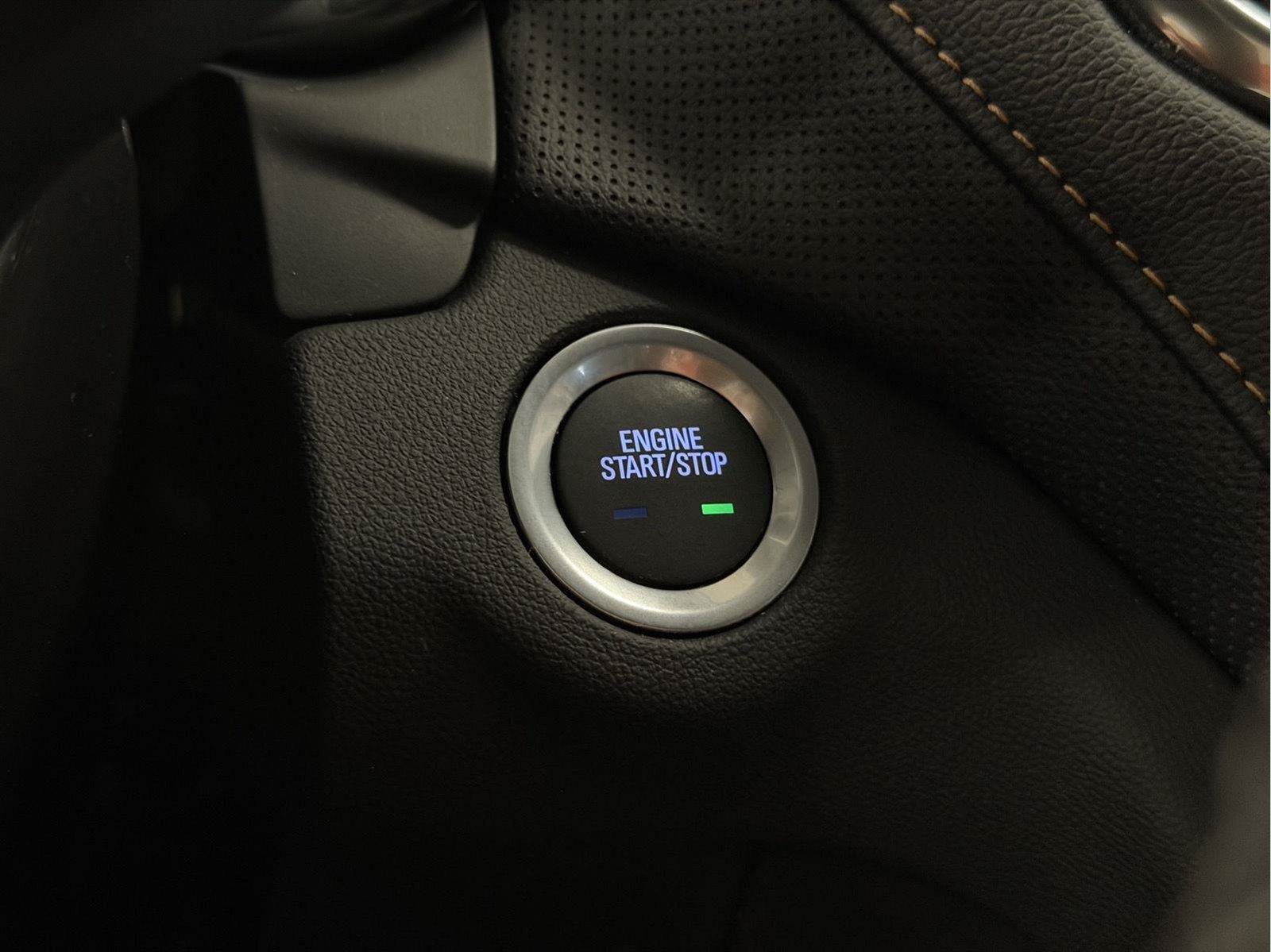 Used 2024 Chevrolet Equinox Premier AWD/4WD image 18