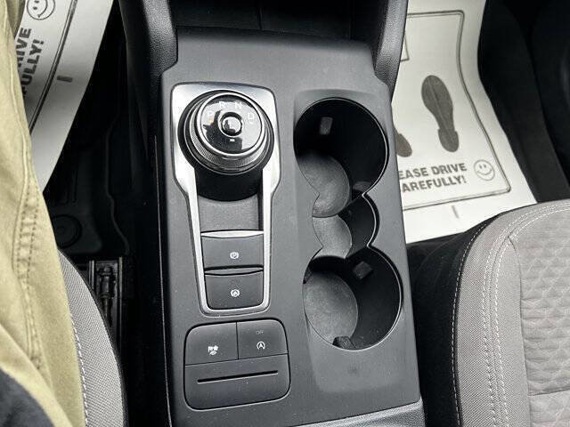 Used 2022 Ford Escape SE w/ Convenience Package AWD/4WD image 16