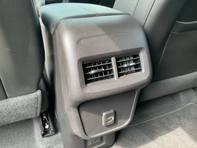 Used 2024 Chevrolet Equinox RS FWD image 35