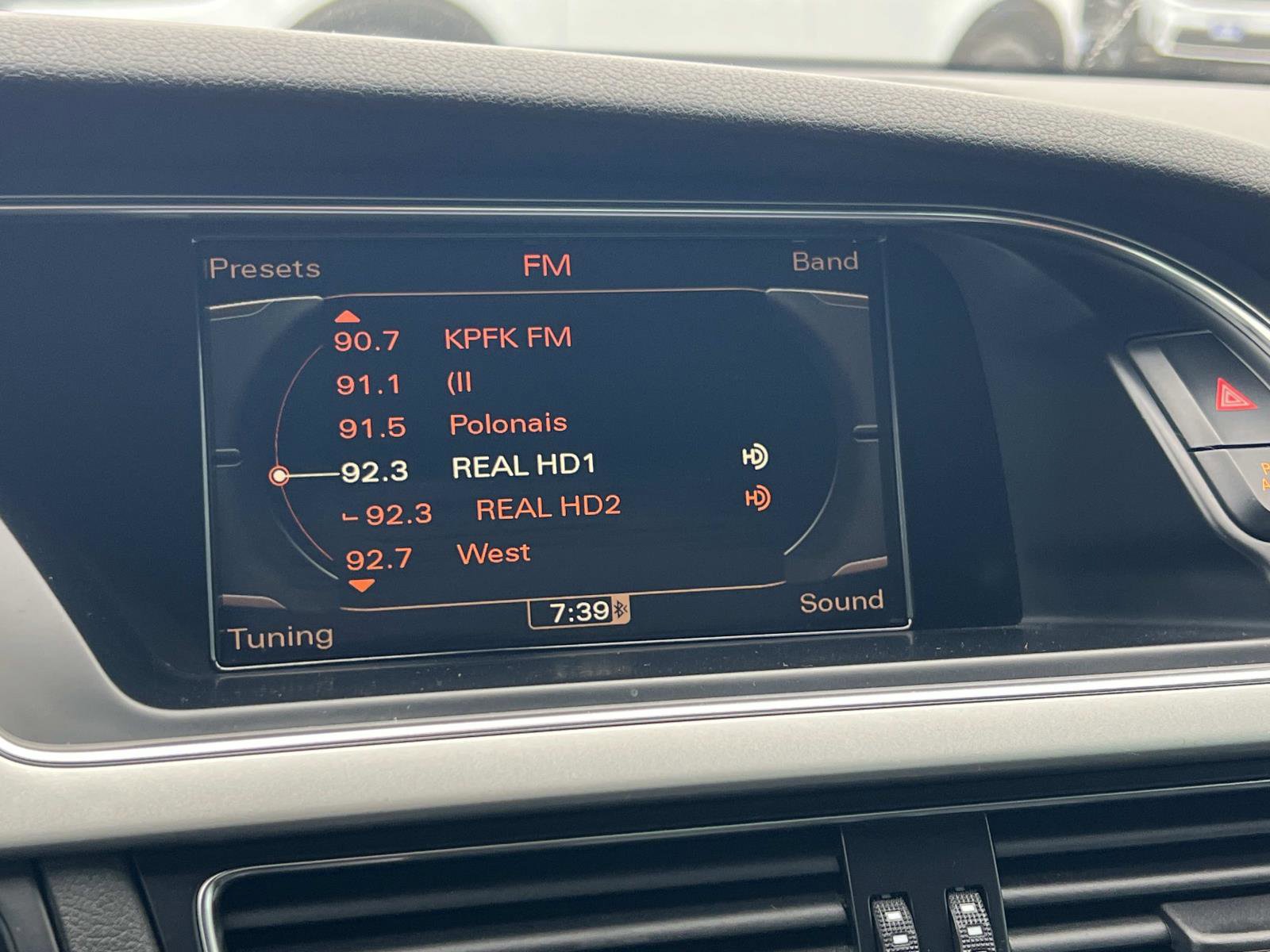 Used 2011 Audi A5 2.0T Prestige image 11