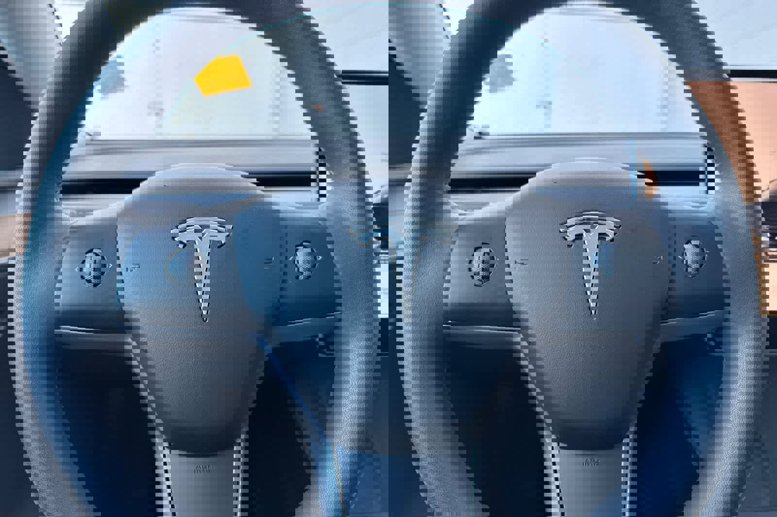 Used 2024 Tesla Model Y 2WD image 25