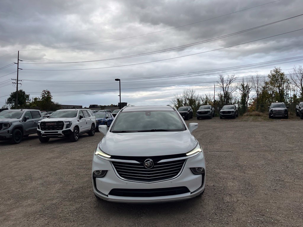 Used 2022 Buick Enclave Essence w/ Trailering Package, 5000 lbs. AWD/4WD image 3