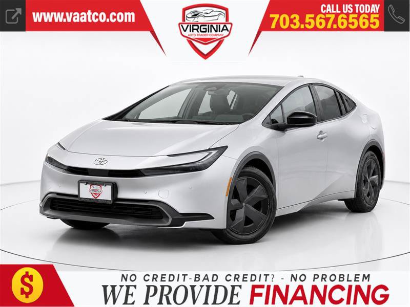 Used 2023 Toyota Prius LE FWD image 1