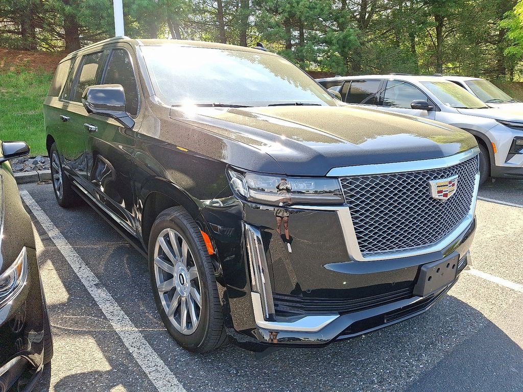 Certified 2024 Cadillac Escalade ESV Premium Luxury Platinum AWD/4WD image 3