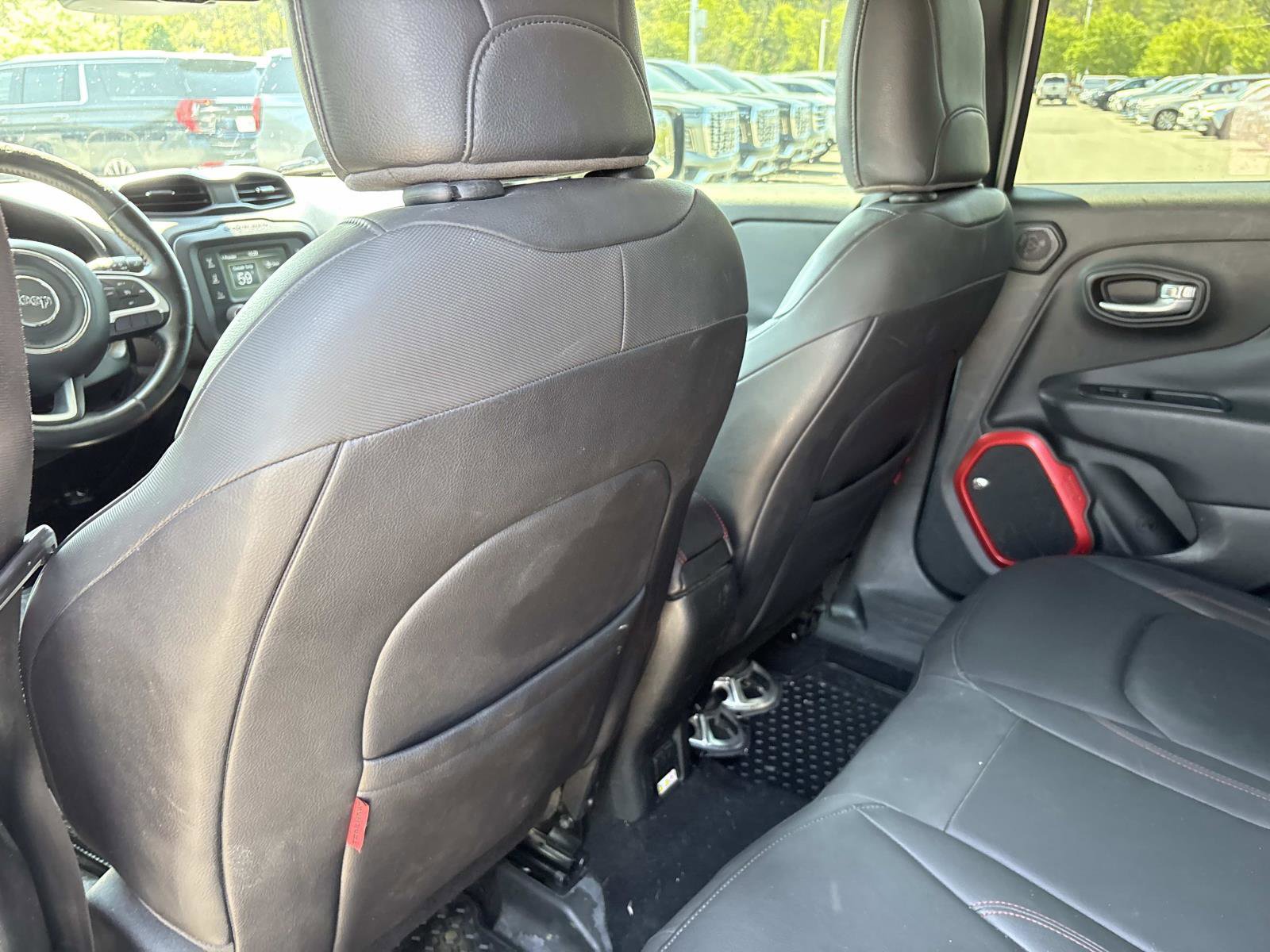 Used 2016 Jeep Renegade Trailhawk w/ Popular Equipment Group image 29