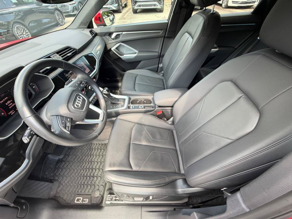 Used 2022 Audi Q3 2.0T Premium Plus AWD/4WD image 30