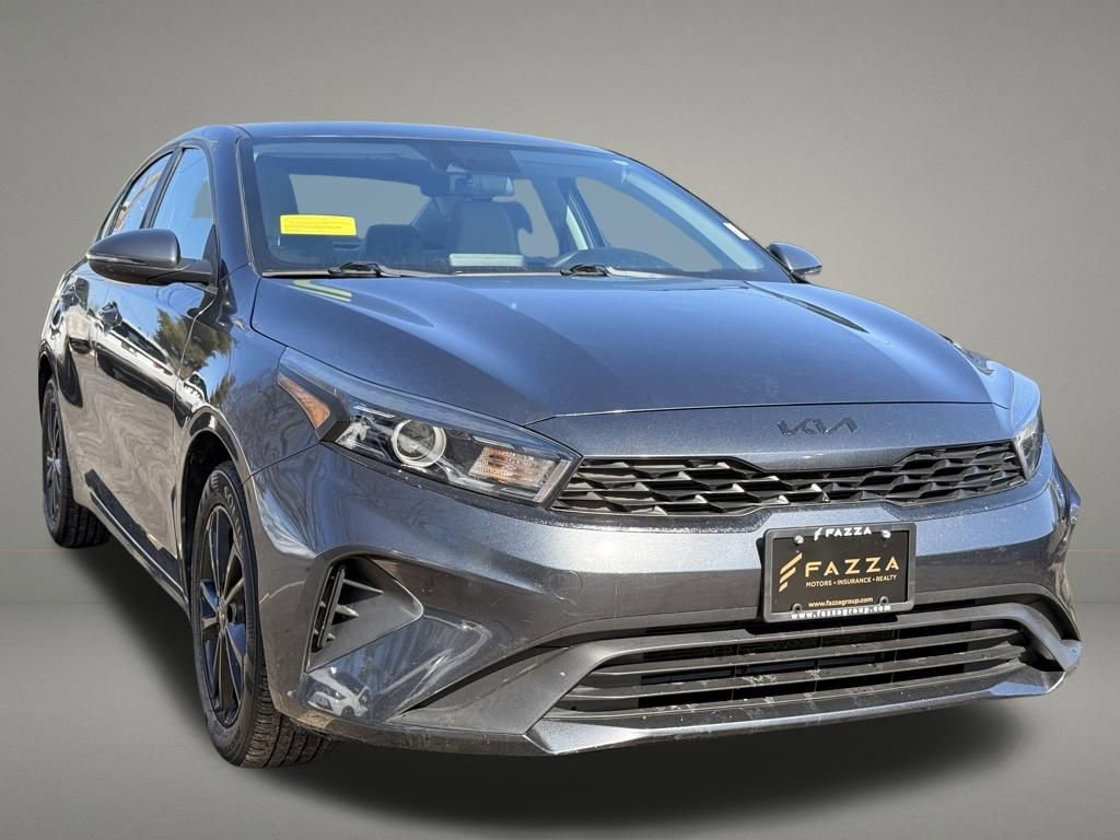 Used 2022 Kia Forte LXS w/ LXS Technology Package image 8