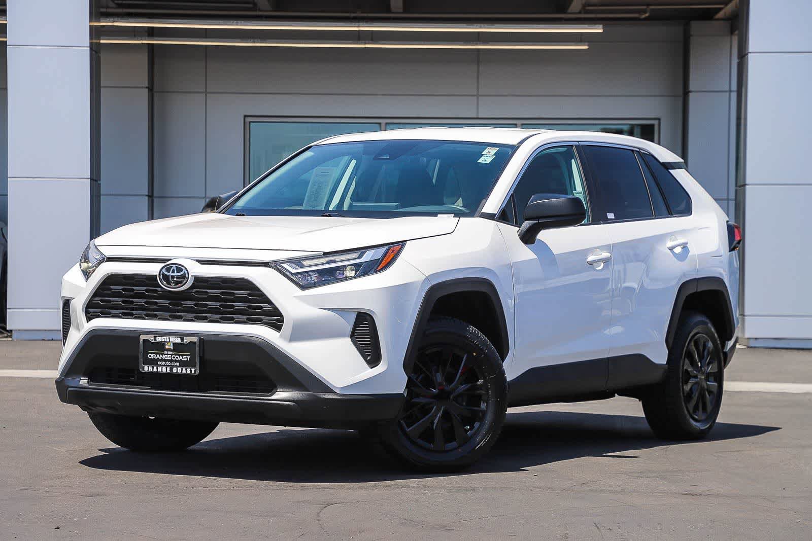 Used 2024 Toyota RAV4 LE AWD/4WD image 1