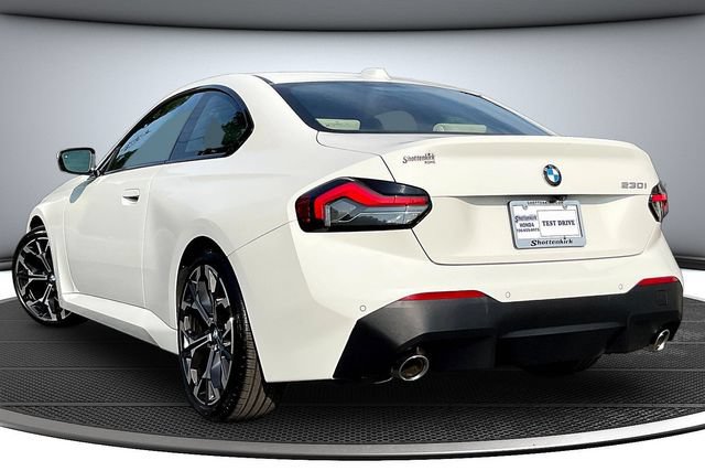 Used 2025 BMW 230i Coupe w/ M Sport Package RWD image 7