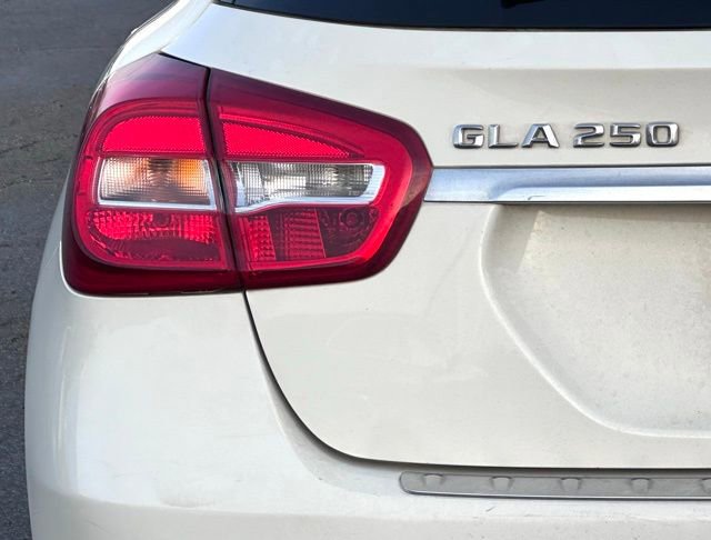 Used 2016 Mercedes-Benz GLA 250 4MATIC image 7