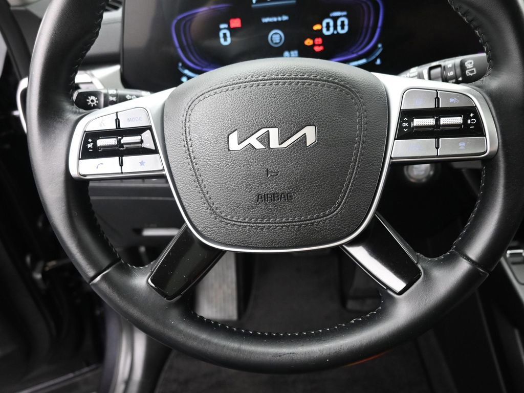 Used 2025 Kia Telluride S image 15