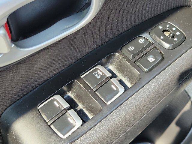 Used 2019 Kia Soul FWD image 16