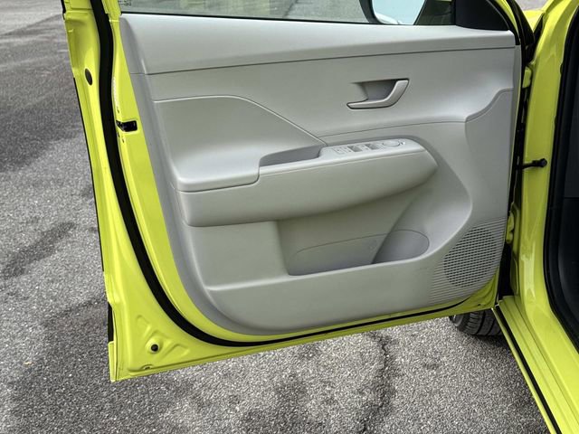 Used 2024 Hyundai Kona SEL image 14