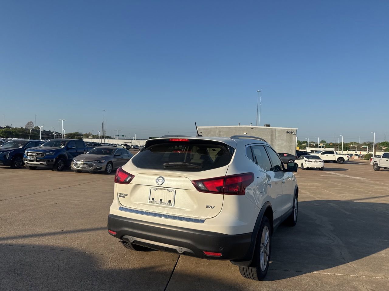 Used 2019 Nissan Rogue Sport SV w/ Technology Package image 17