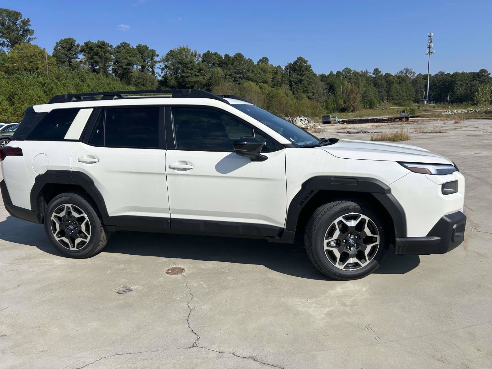 New 2026 Subaru Outback Touring AWD/4WD image 2