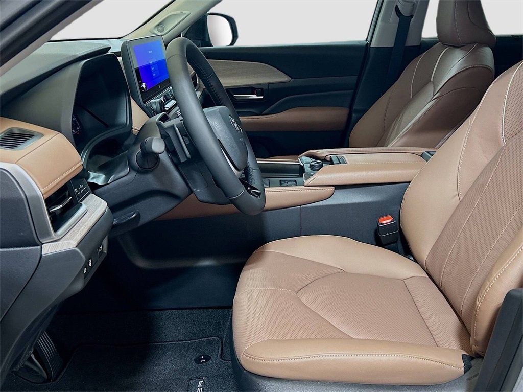 New 2026 Toyota Grand Highlander Platinum image 21