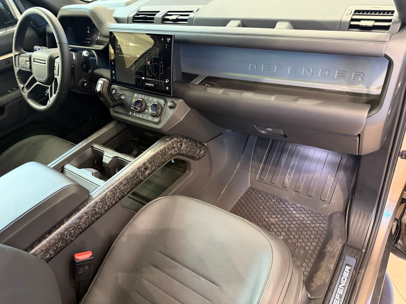 New 2026 Land Rover Defender 110 OCTA AWD/4WD image 21