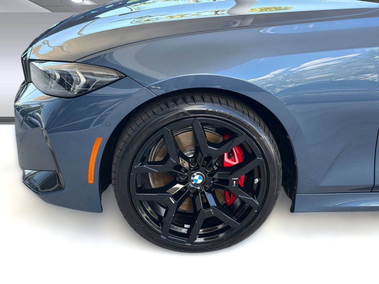 Used 2026 BMW 330i Sedan w/ M Sport Package RWD image 12