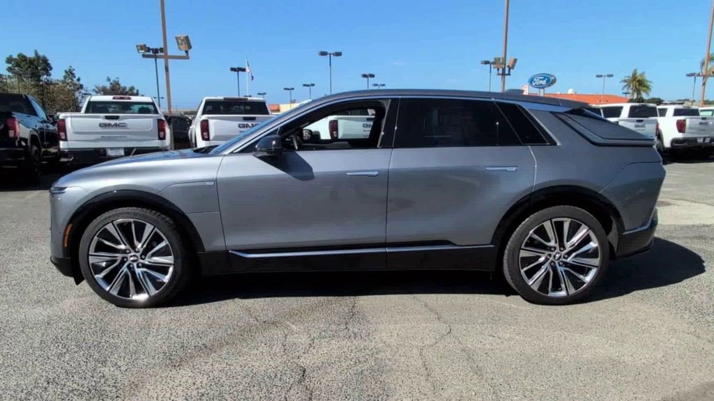 Certified 2023 Cadillac Lyriq 2WD image 5