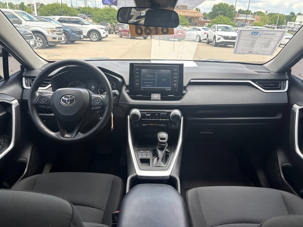 Used 2022 Toyota RAV4 LE w/ Carpet Mat Package (TMS) AWD/4WD image 30