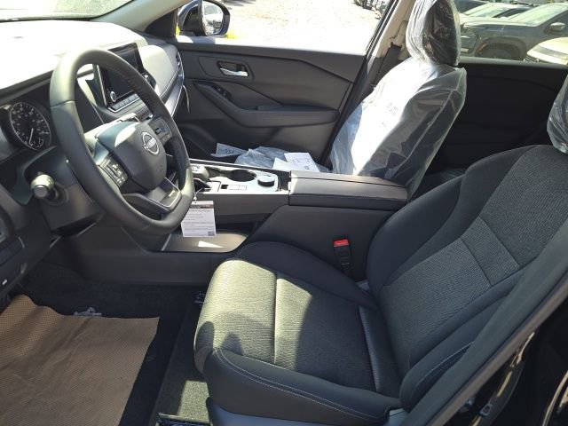 New 2026 Nissan Rogue SV image 4